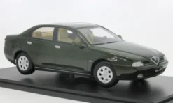 Alfa Romeo 166, dunkelgrün, 1999, 1:18, Triple 9 Collection