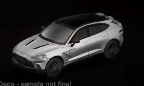 Aston Martin DBX 707, silber, 1:64, Pop Race