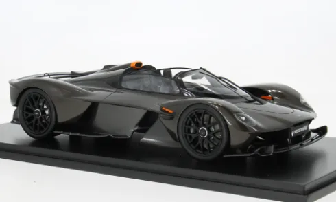 Aston Martin Valkyrie Spider, dunkelbraun, 2023, 1:18, Spark