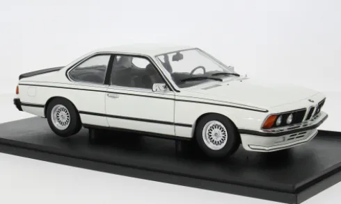 BMW 635 (E24) CSi, weiss, 1:18, Solido