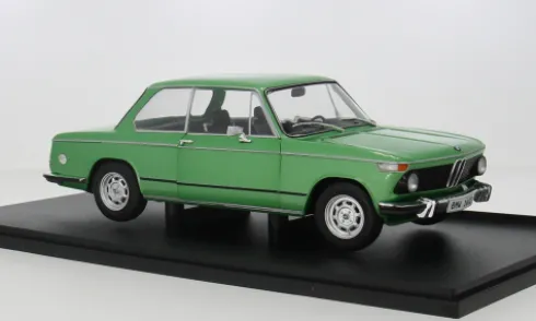 BMW 1602, grün, 1971, 1:18, Solido