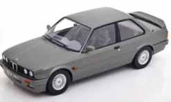 BMW 320iS (E30), grau, 1989, 1:18, KK Scale