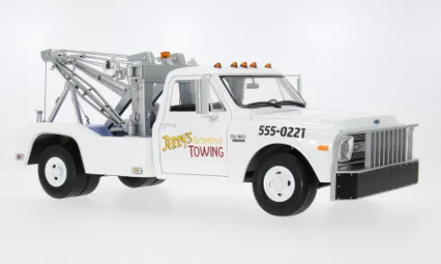Chevrolet C-30 Dually Wrecker, weiss, 1969, Jerry’s Towing Fall Guy Stuntman, 1:18, Greenlight