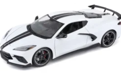 Chevrolet Corvette Stingray (C8), weiss/schwarz, 2020, 1:18, Maisto