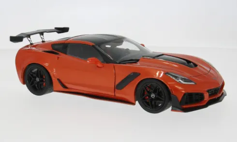 Chevrolet Corvette ZR1, orange/schwarz, 2019, 1:18, IXO America