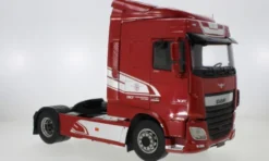 DAF XF Space Cab, rot, 2018, 1:18, Premium ClassiXXs