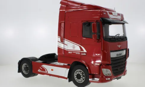 DAF XF Space Cab, rot, 2018, 1:18, Premium ClassiXXs