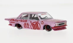 Datsun 510 Pro Street Buta V1, pink, 1:64, Mini GT