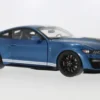Ford Mustang Shelby GT 500, blau/weiss, 2022, 1:18, IXO