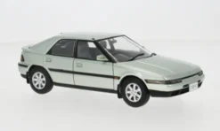 Mazda 323 F, hellgrün, 1989, 1:24, WhiteBox