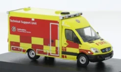Mercedes Ambulance, Bedfordshire Fire & Rescue Service, 1:76, Oxford
