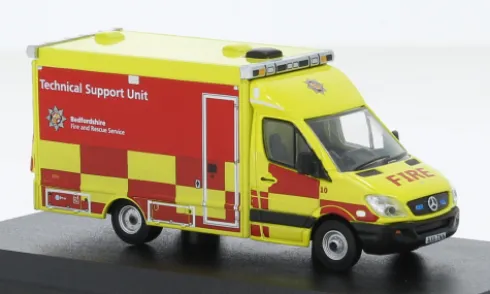 Mercedes Ambulance, Bedfordshire Fire & Rescue Service, 1:76, Oxford
