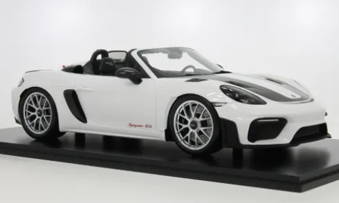 Porsche 718 Spyder RS, weiss/schwarz, 2023, 1:12, Schuco