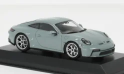 Porsche 911 (992) S/T, grün, 2023, 1:43, Minichamps