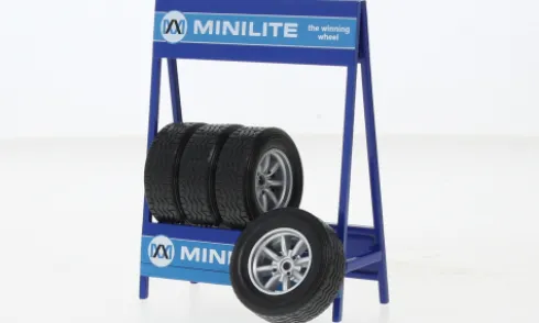 - Räderset: Mini Lite, silber, 1:18, IXO