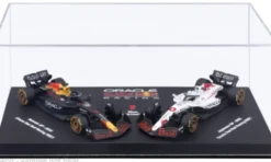 Red Bull 2er Set: RB21, Formel 1, 2025, Oracle Red Bull Racing, #1, M.Verstappen, 1:64, Bburago