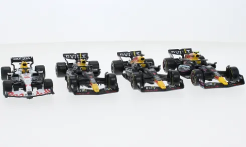 Red Bull 4er Set: Red Bull Racing Formula 1, Formel 1, Oracle Red Bull Racing, Red Bull, 1:43, Bburago