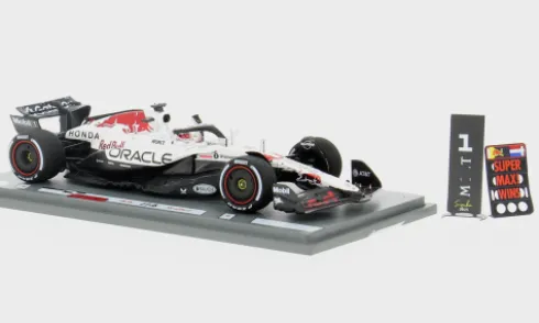 Red Bull RB21, Formel 1, GP Japan, 2025, Oracle Red Bull Racing, #1, M.Verstappen, 1:43, Spark