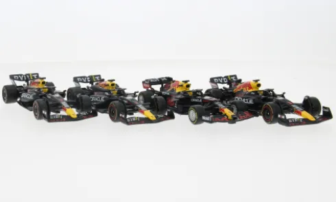 Red Bull 4 x World Champion set Max Verstappen, Formel 1, M.Verstappen, 1:43, Bburago