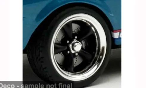 - Set: 18" 5 Spoke Track Wheel & Tire, schwarz/chrom, 1:18, ACME