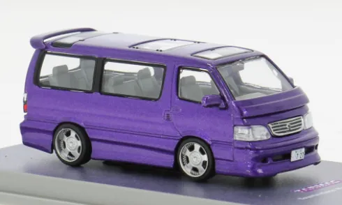 Toyota Hiace Waggon Custom, violett, 1:64, Tarmac Works