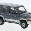 Toyota Land Cruiser LC76, dunkelgrau/silber, 1:64, BM Creations