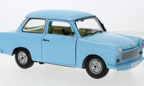 Trabant 601, hellblau, 1:18, Sun Star