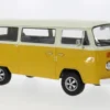 VW T2b Bus, dunkelgelb/weiss, 1972, 1:18, KK Scale